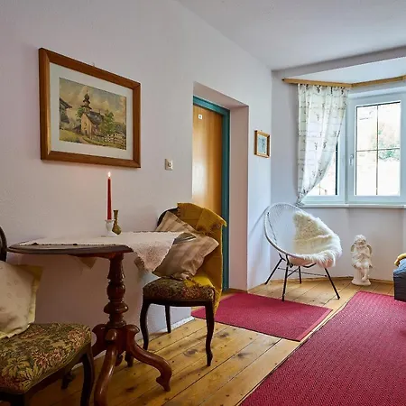Lamm Inn *