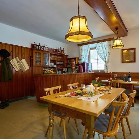 Lamm Inn *